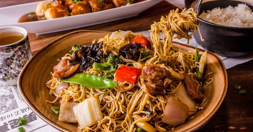 fideos tallarin saltao